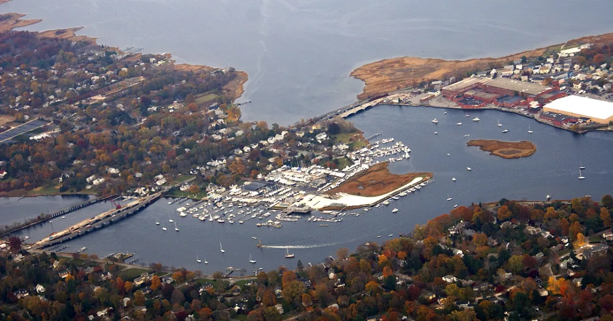 town in Bristol County, Rhode Island, United States