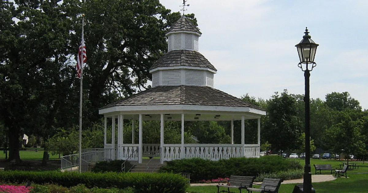 village straddling Cook, DuPage and Kane Counties in Illinois, United States of America