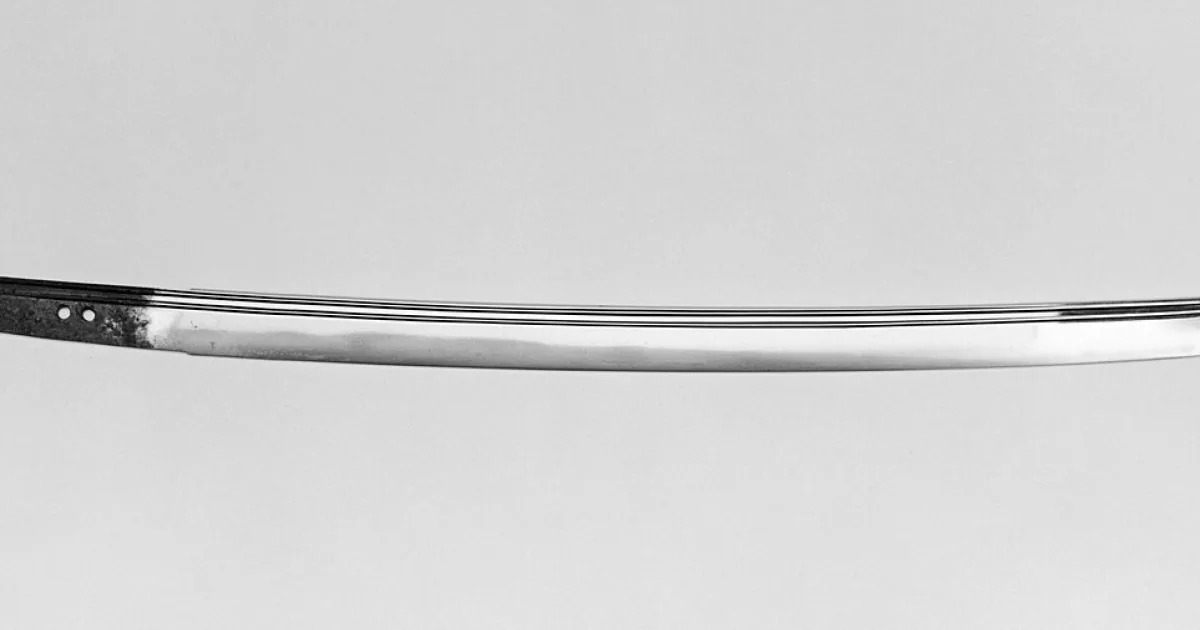 sharp part of a weapon or cutting tool