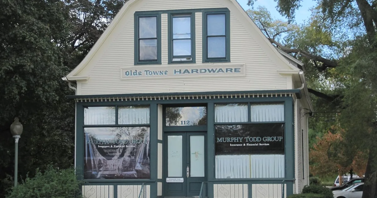 suburb village of Chicago, located in DuPage County, Illinois, United States