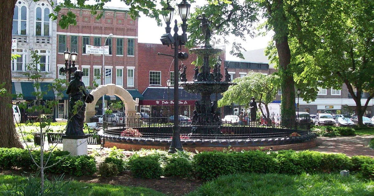 city and county seat of Warren, Kentucky, United States