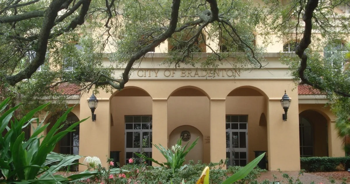 county seat of Manatee County, Florida, United States