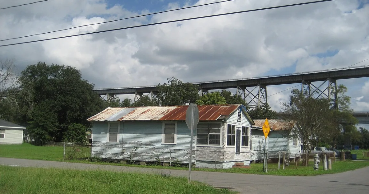 unincorporated suburban community and census-designated place in Jefferson Parish, Louisiana, United States of America