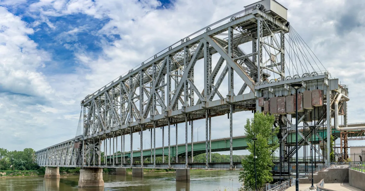 Downtown Bridgeport, IL, IL