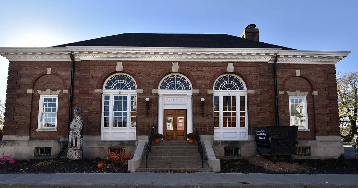 city in and county seat of Appanoose County, Iowa, United States