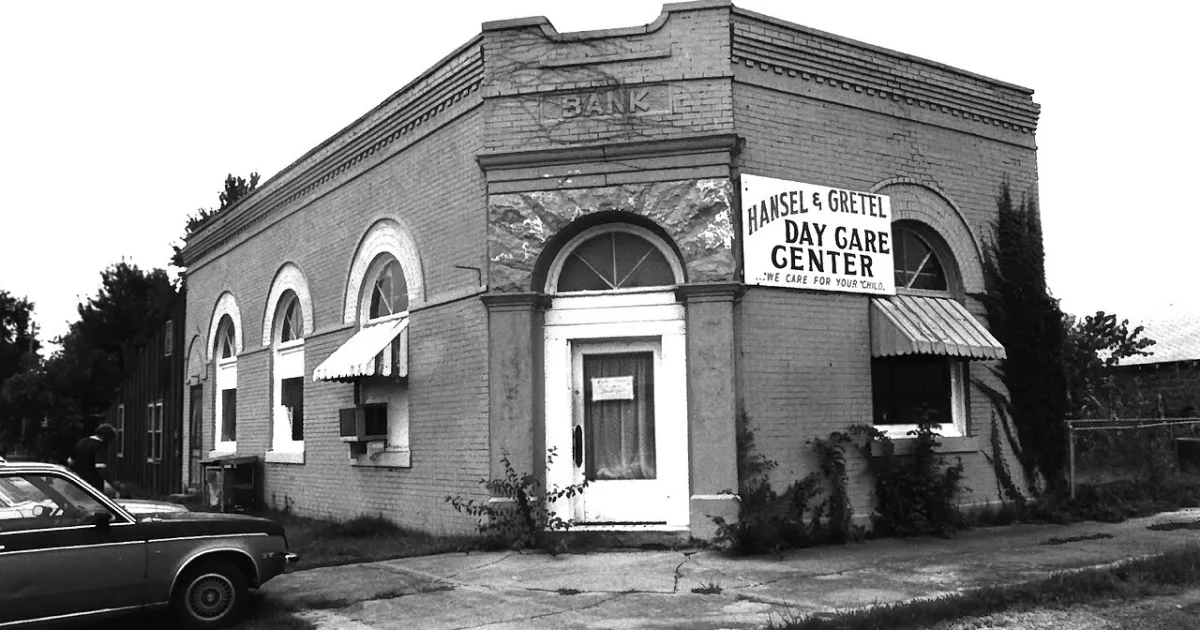 second-largest town in Mayes County, Oklahoma, United States