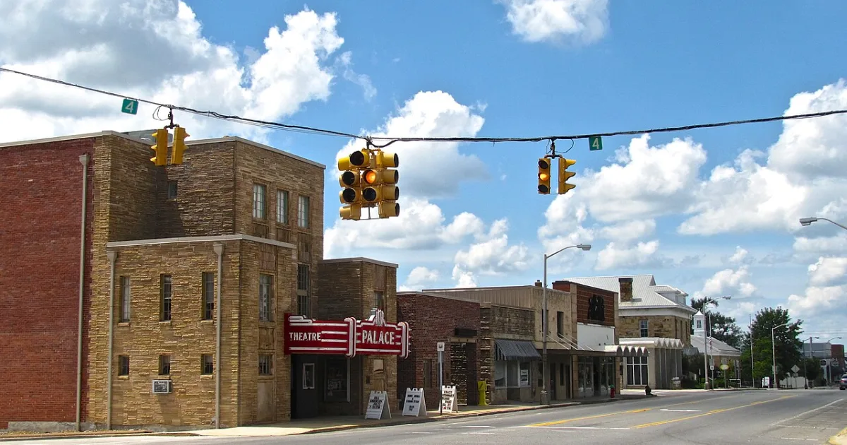 city in and county seat of Cumberland County, Tennessee, United States
