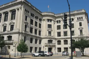 city in and the county seat of Vermilion County, Illinois, United States