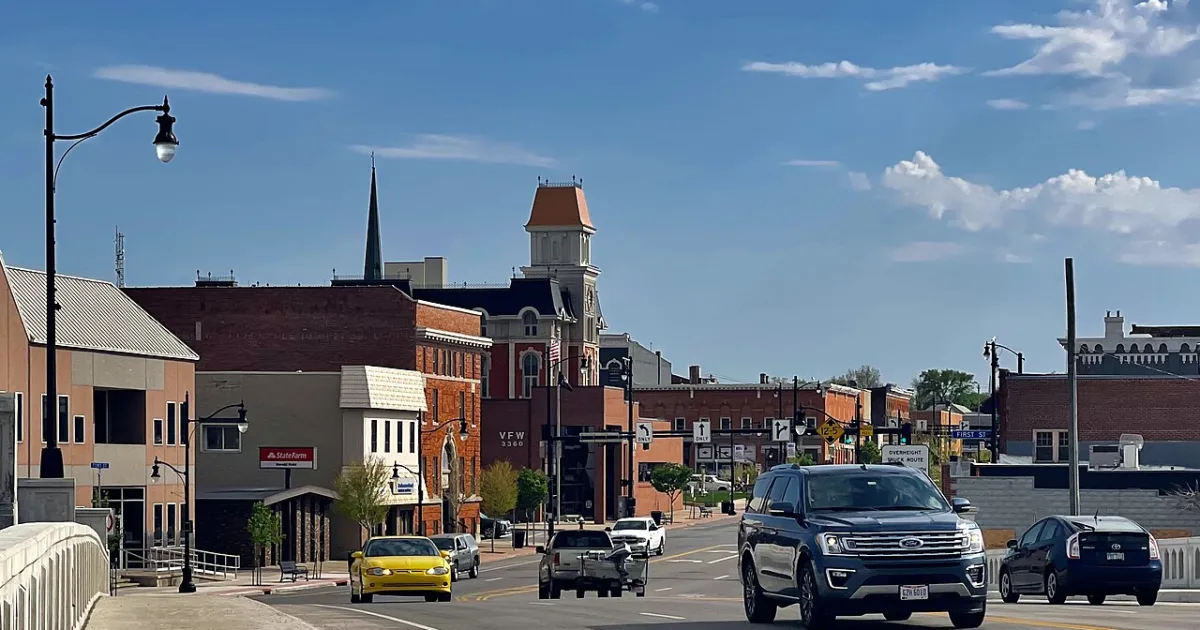 city in and the county seat of Defiance County, Ohio, United States