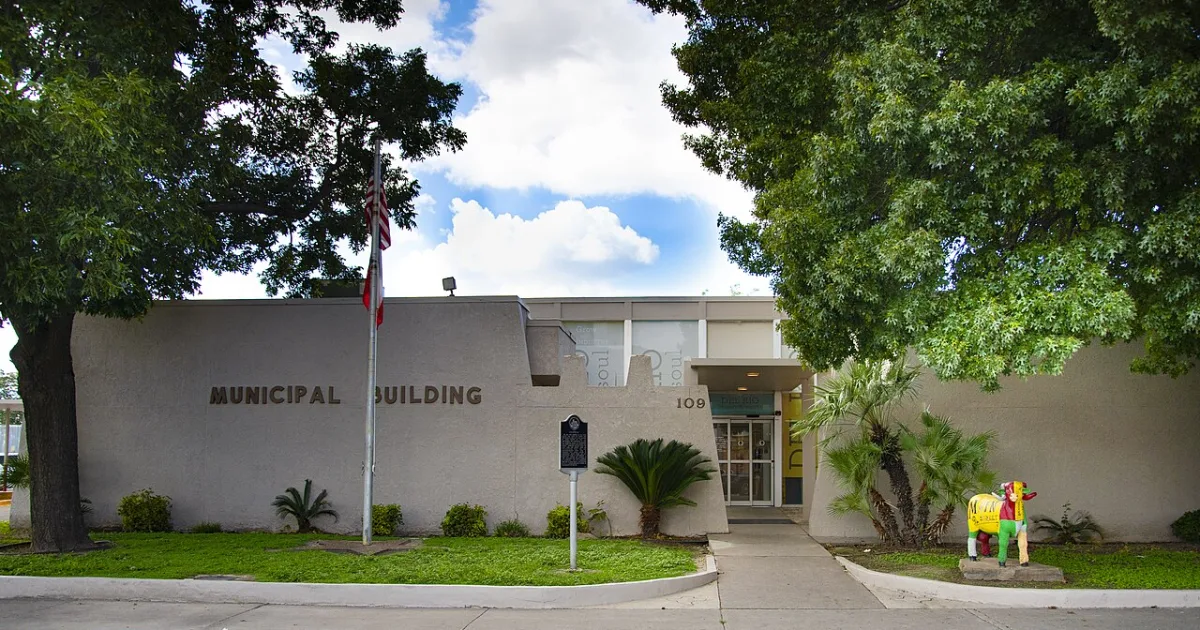 city and the county seat of Val Verde County, Texas, United States