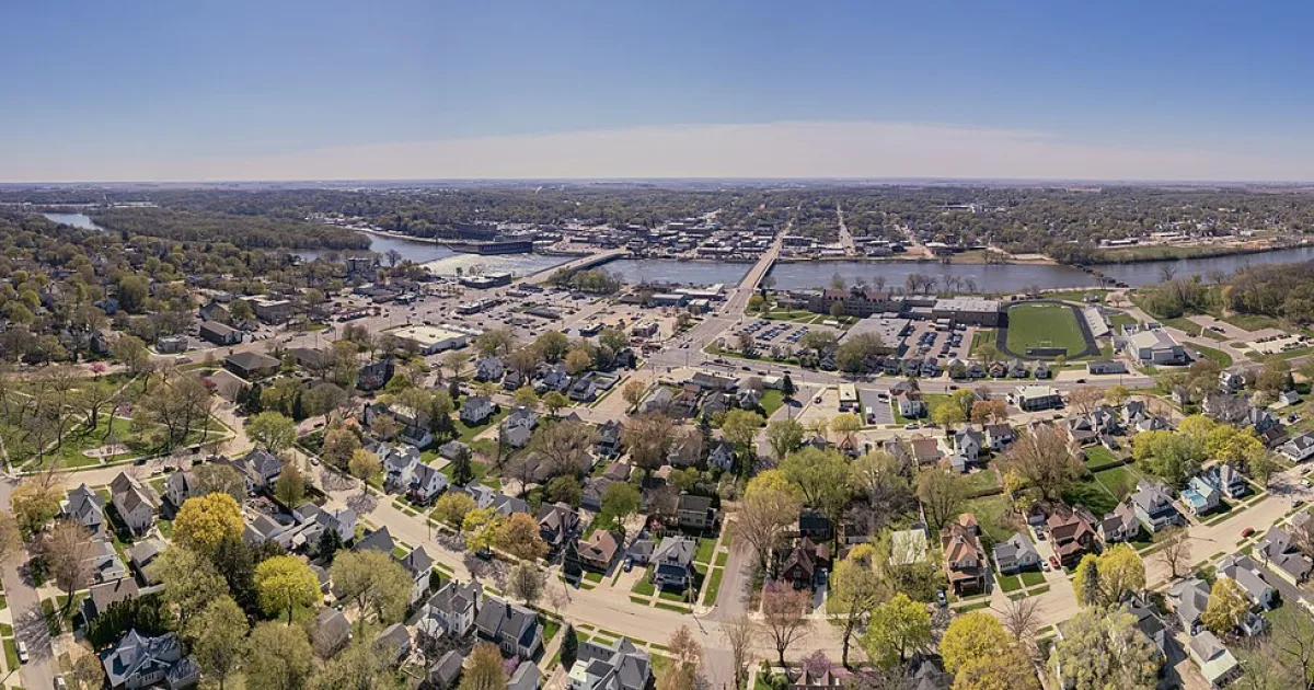 city and county seat of Lee County, Illinois, United States