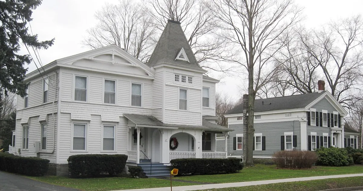 town in New York, United States