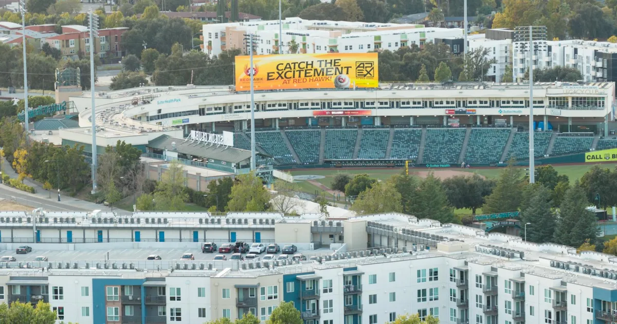 Downtown Easton, CA, CA