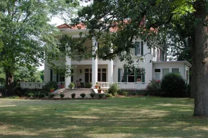 city in and the county seat of Elbert County, Georgia, United States