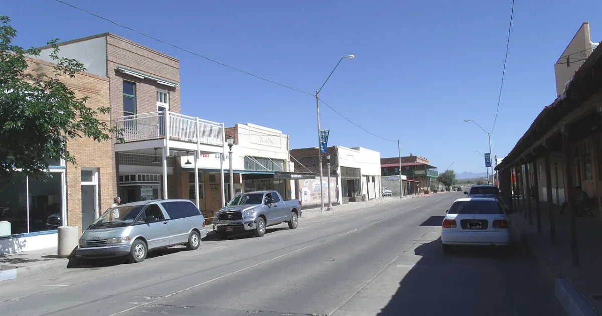 town in and county seat of Pinal County, Arizona, United States