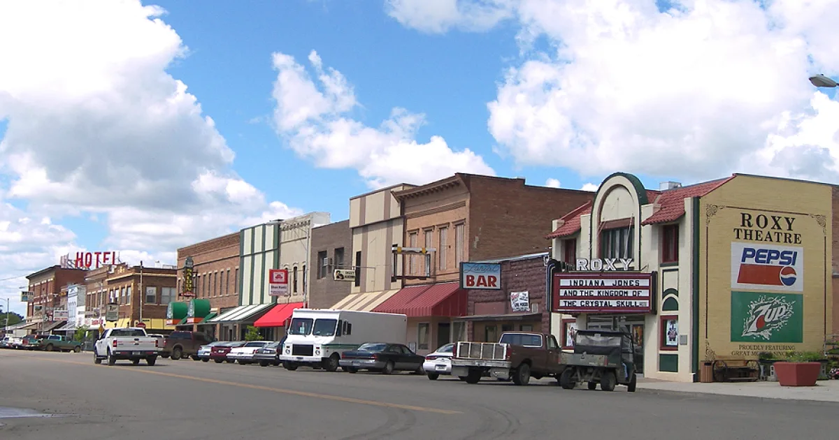 city in and county seat of Rosebud County, Montana, United States