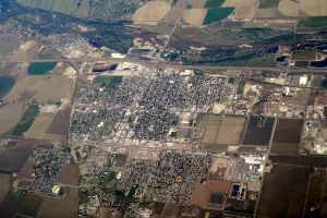 city in and county seat of Morgan County, Colorado, United States