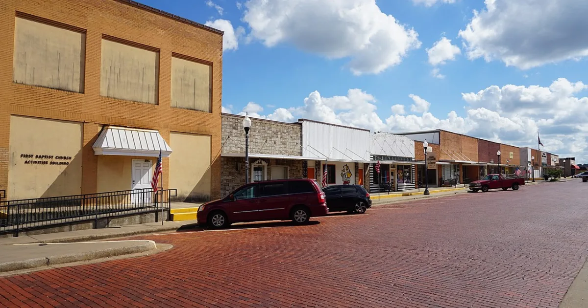 city in and county seat of Upshur County, Texas, United States
