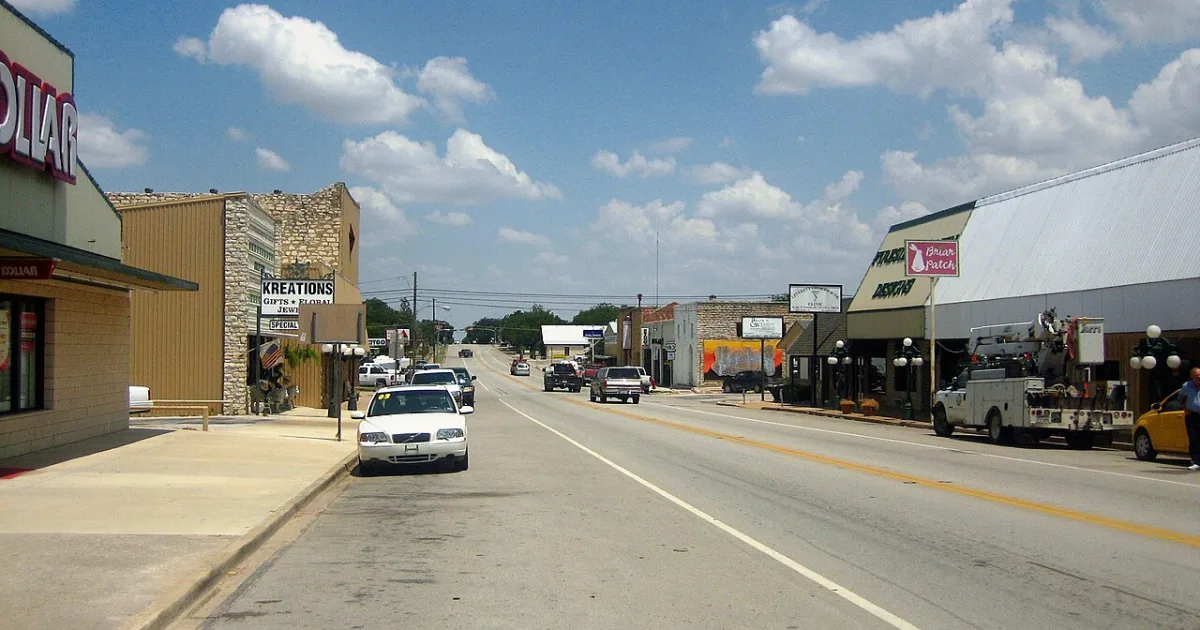 city in and county seat of Mills County, Texas, United States