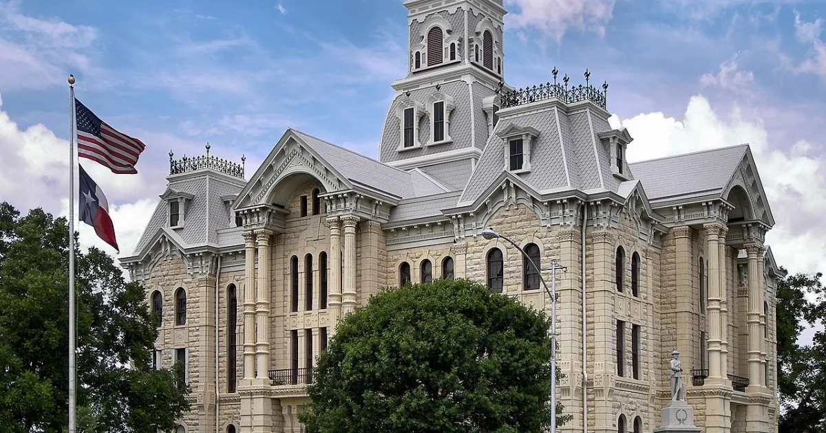 city in and county seat of Hill County, Texas, United States