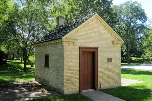 northwestern suburb of Chicago in Illinois, United States