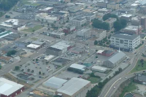 city in and county seat of Madison County, Tennessee, United States