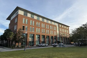 largest city and county seat of Osceola County, Florida, United States