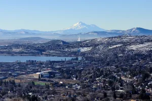 city in and county seat of Klamath County, Oregon, United States