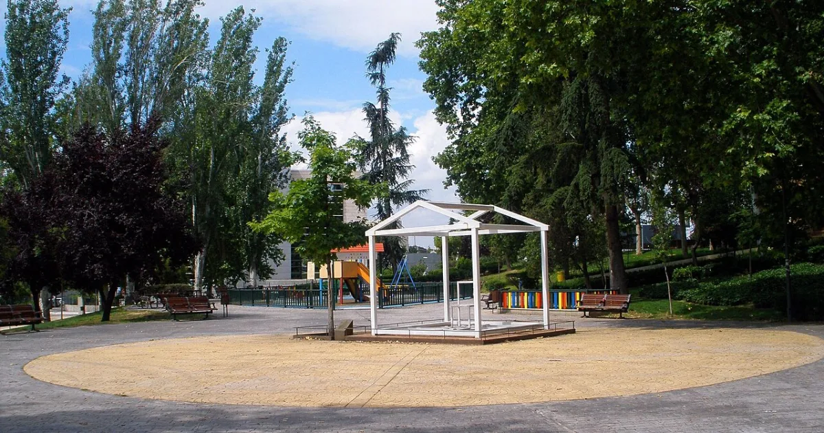 city in southeast Los Angeles County, California United States