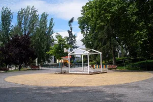 city in southeast Los Angeles County, California United States