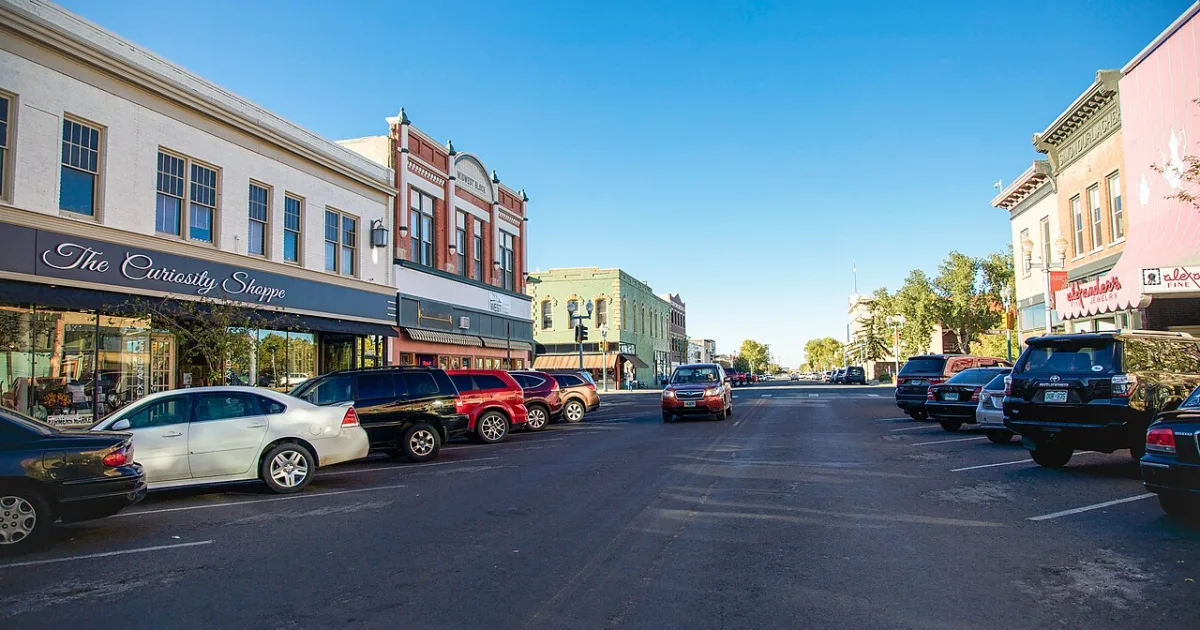city in and county seat of Albany County, Wyoming, United States