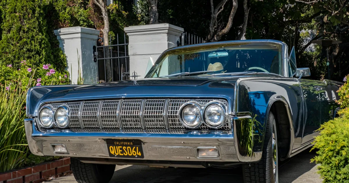 Downtown Lincoln Village, OH, OH