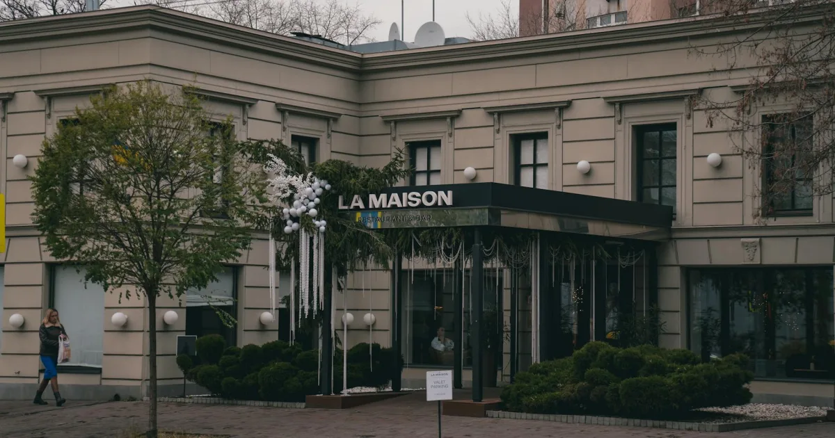 Downtown Livonia, LA, LA