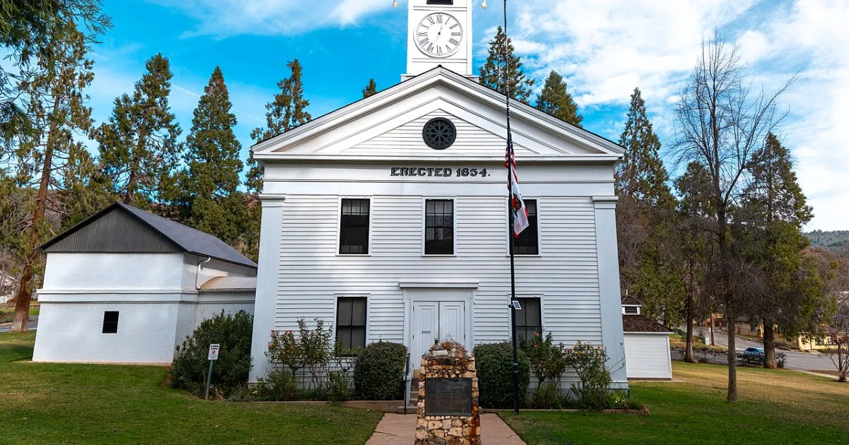 census-designated place in and the county seat of Mariposa County, California, United States of America