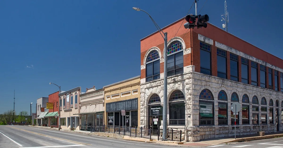 city in and county seat of Bosque County, Texas, United States