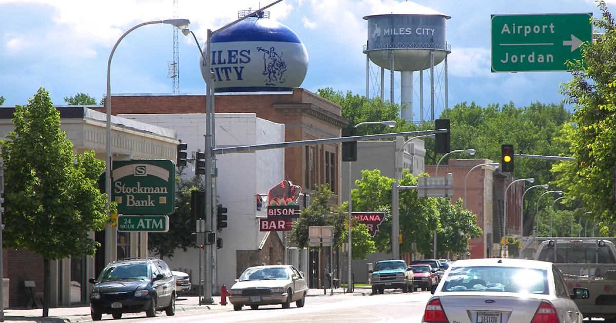 city in and county seat of Custer County, Montana, United States