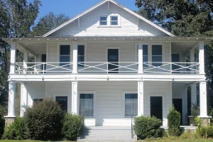 small city in Allen Parish, Louisiana, United States