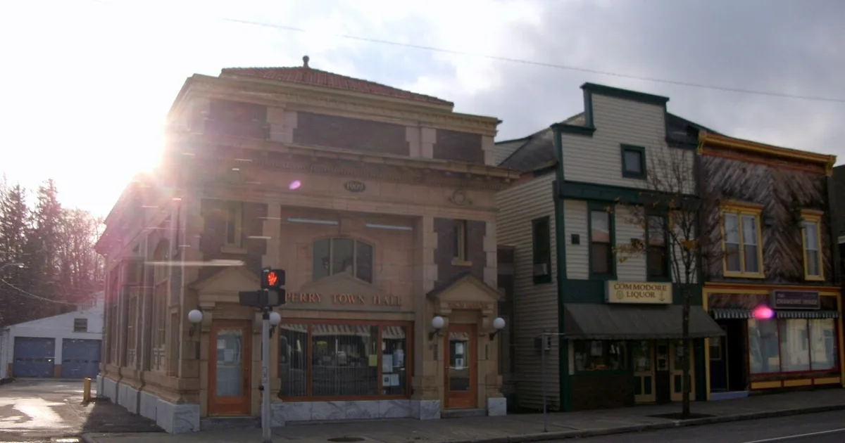 town in Wyoming County, New York
