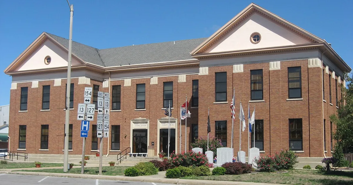 city in and the county seat of Perry County, Illinois, United States