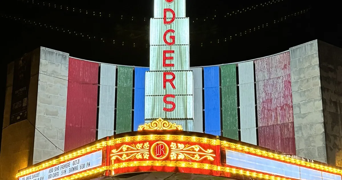 city in and county seat of Butler County, Missouri, United States