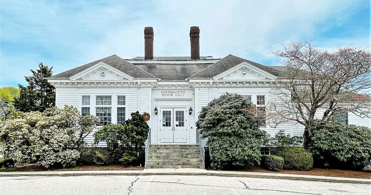 town in Newport County, Rhode Island, USA