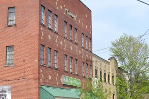 city and county seat of Floyd County, Kentucky