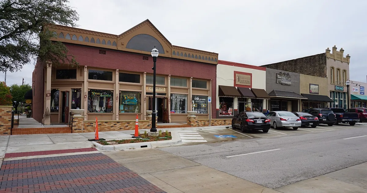 city in and county seat of Rockwall County, Texas, United States