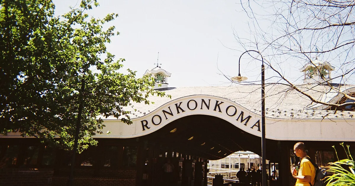 hamlet and census-designated place on Long Island in the Town of Islip, New York, United States