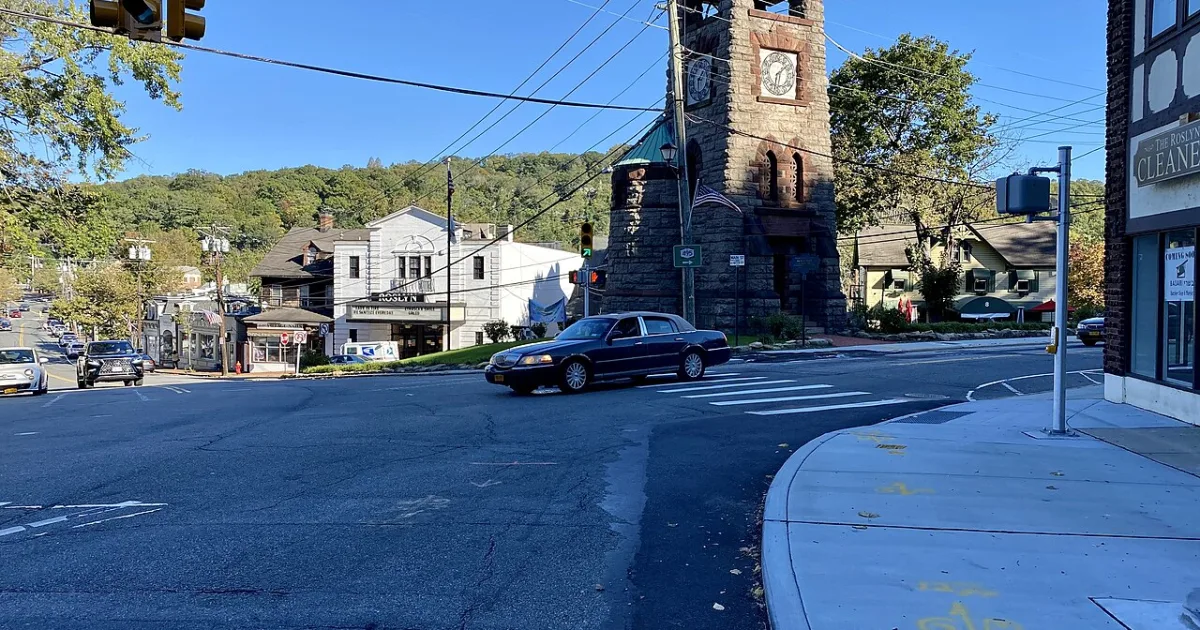 Downtown Roslyn, NY, NY