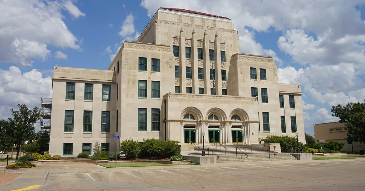 city in and county seat of Tom Green County, Texas, United States