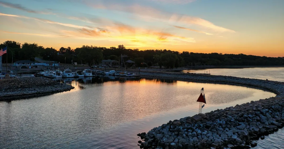 Downtown Saylorville, IA, IA