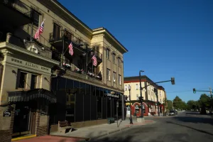 city in and county seat of Sheridan County, Wyoming, United States