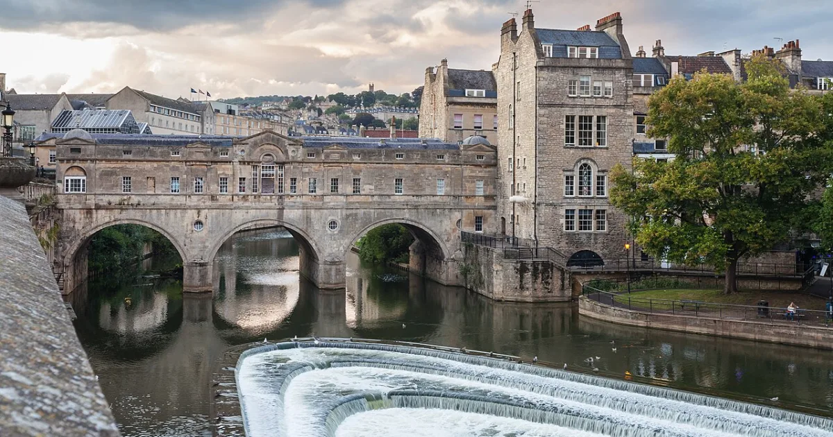 ceremonial county of England (use Q21694741 for administrative non-metropolitan county)