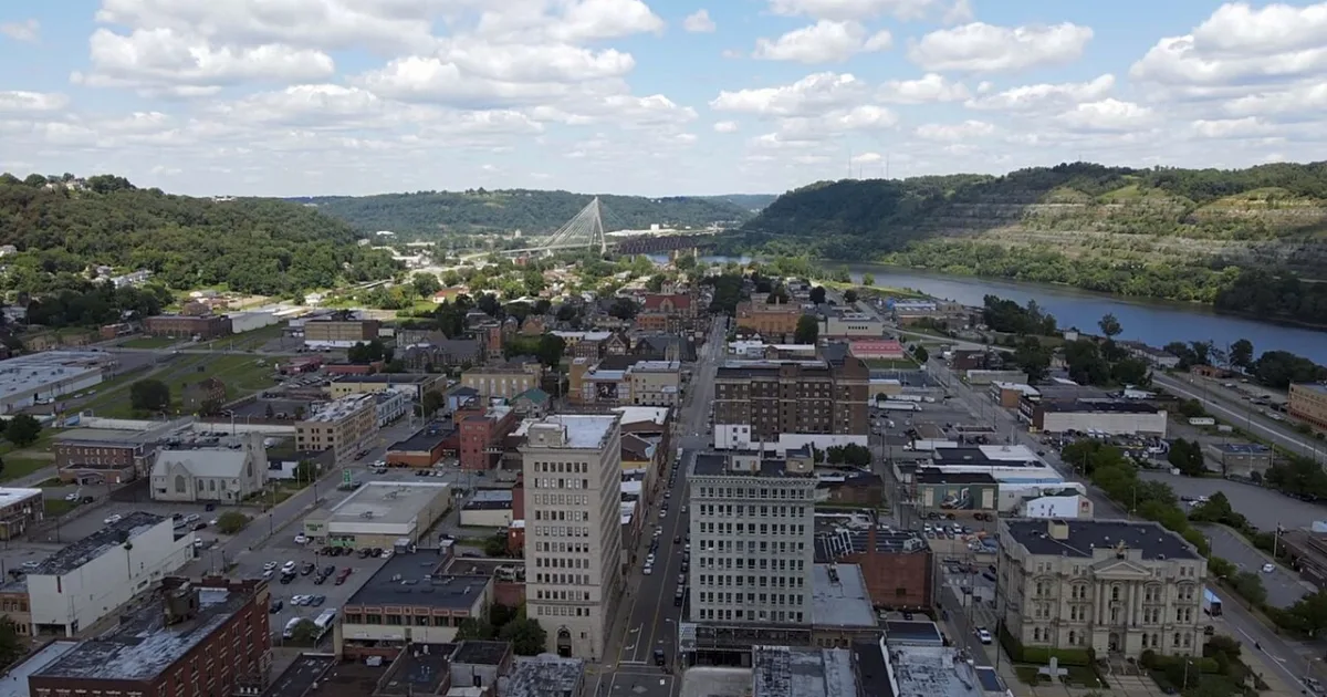 city in and county seat of Jefferson County, Ohio, United States